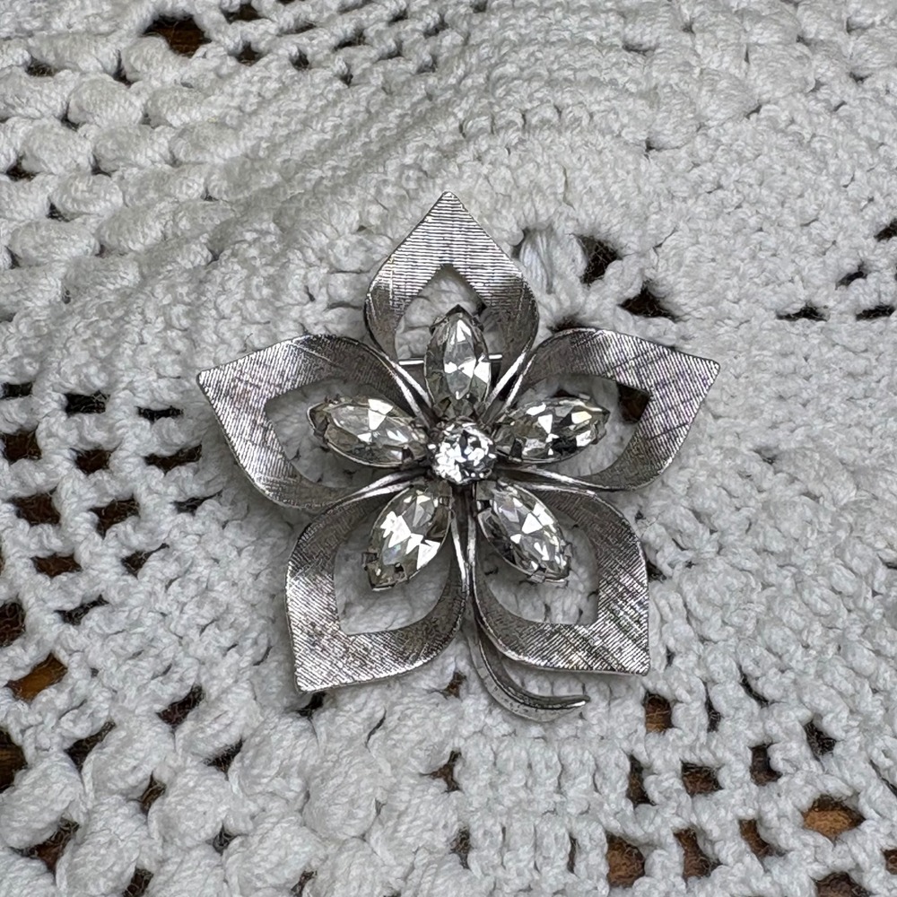 Vintage Van Dell Silver Brooch Floral Mid Century Sterling Rhinestone